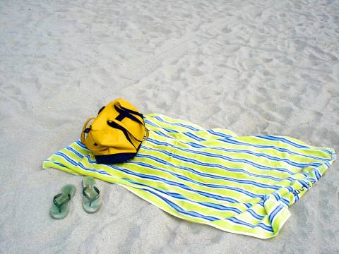 We Need A Vacation, And We Want A Cool Beach Towel For It!